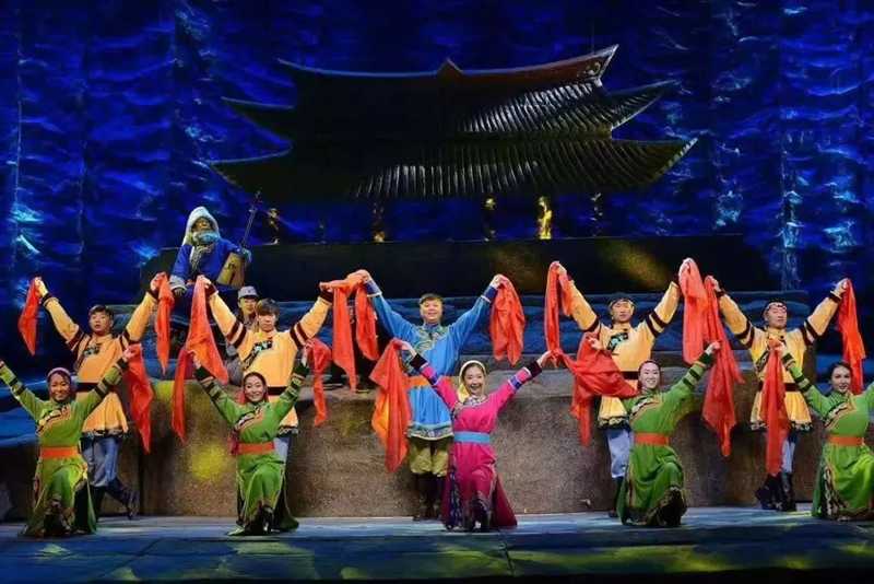 话剧《草原丰碑》剧照